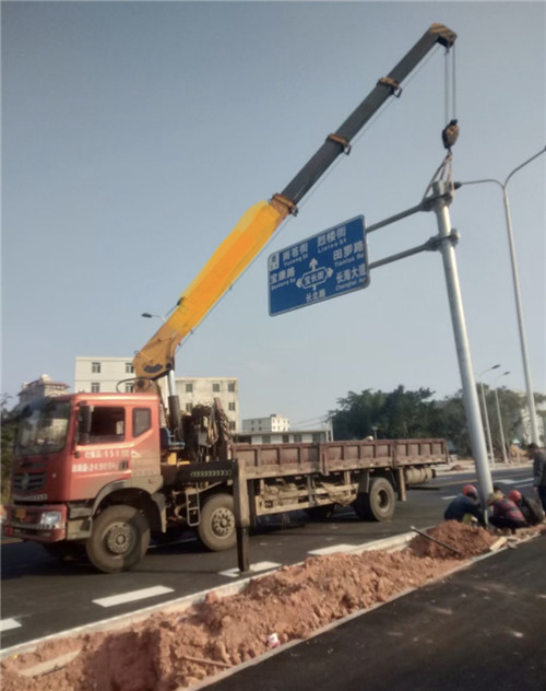 察隅县设备吊装租赁吊车要用多大吊车